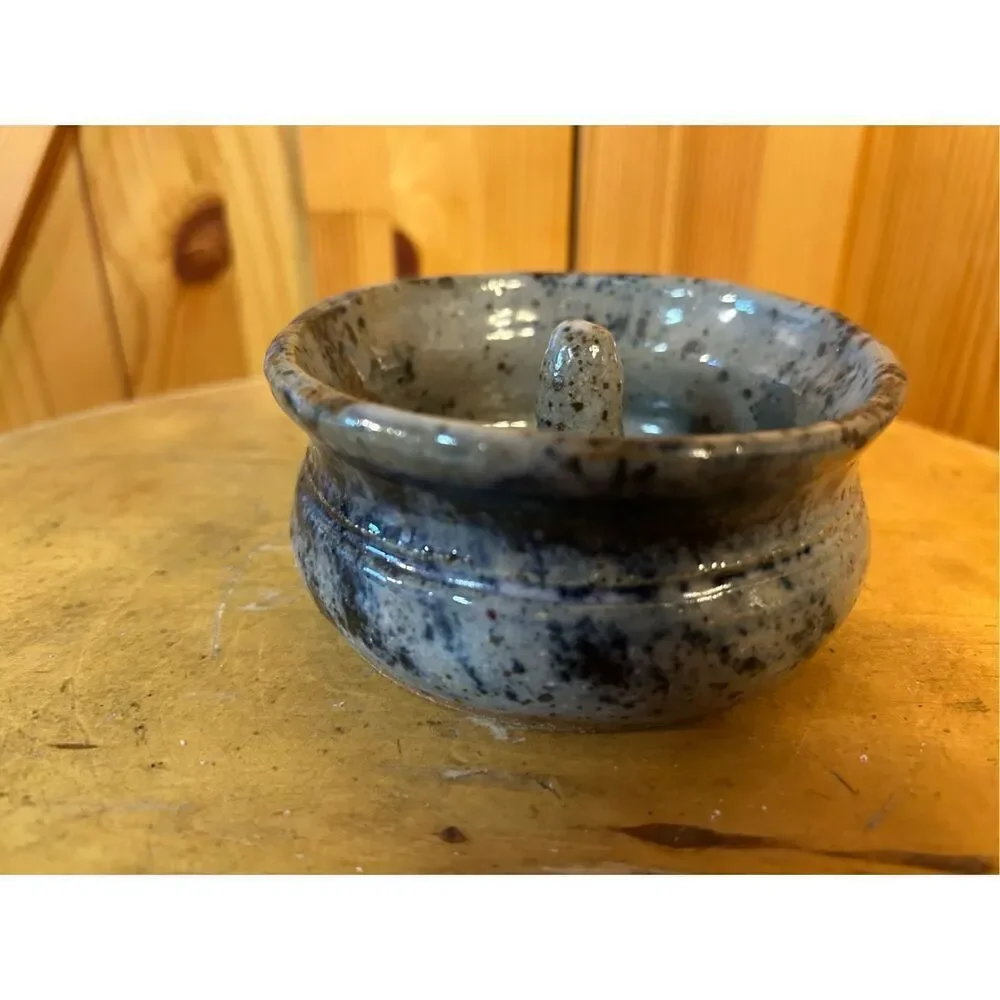 Vintage Pottery Ring Holder 84” (8569)